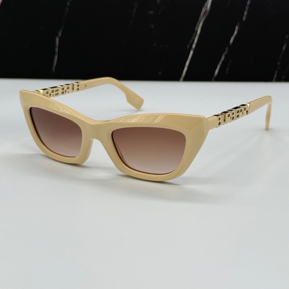 NEW BURBERRY BE4409 4092/13 WOMEN SUNGLASSES BE4409 409213 BEIGE CAT EYEWEAR - Picture 3 of 11
